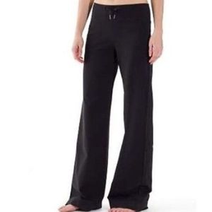 💰Buy 1 Get 1 Free. Lululemon Wide Leg Pant. Size 10. Pockets and drawstring.
